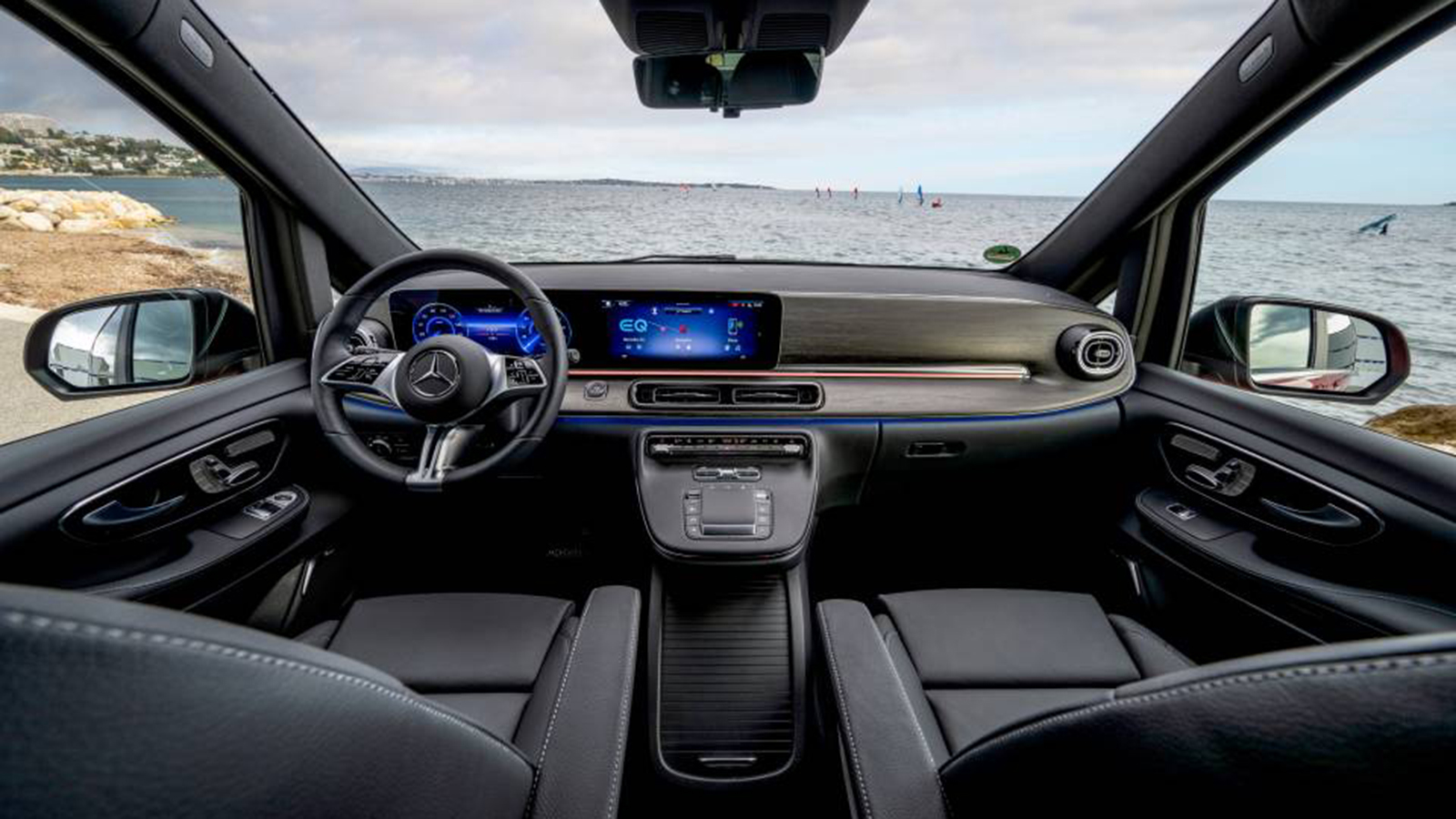 Αυτά είναι τα νέα πολυτελή van EQV και V-Class της Mercedes-Benz