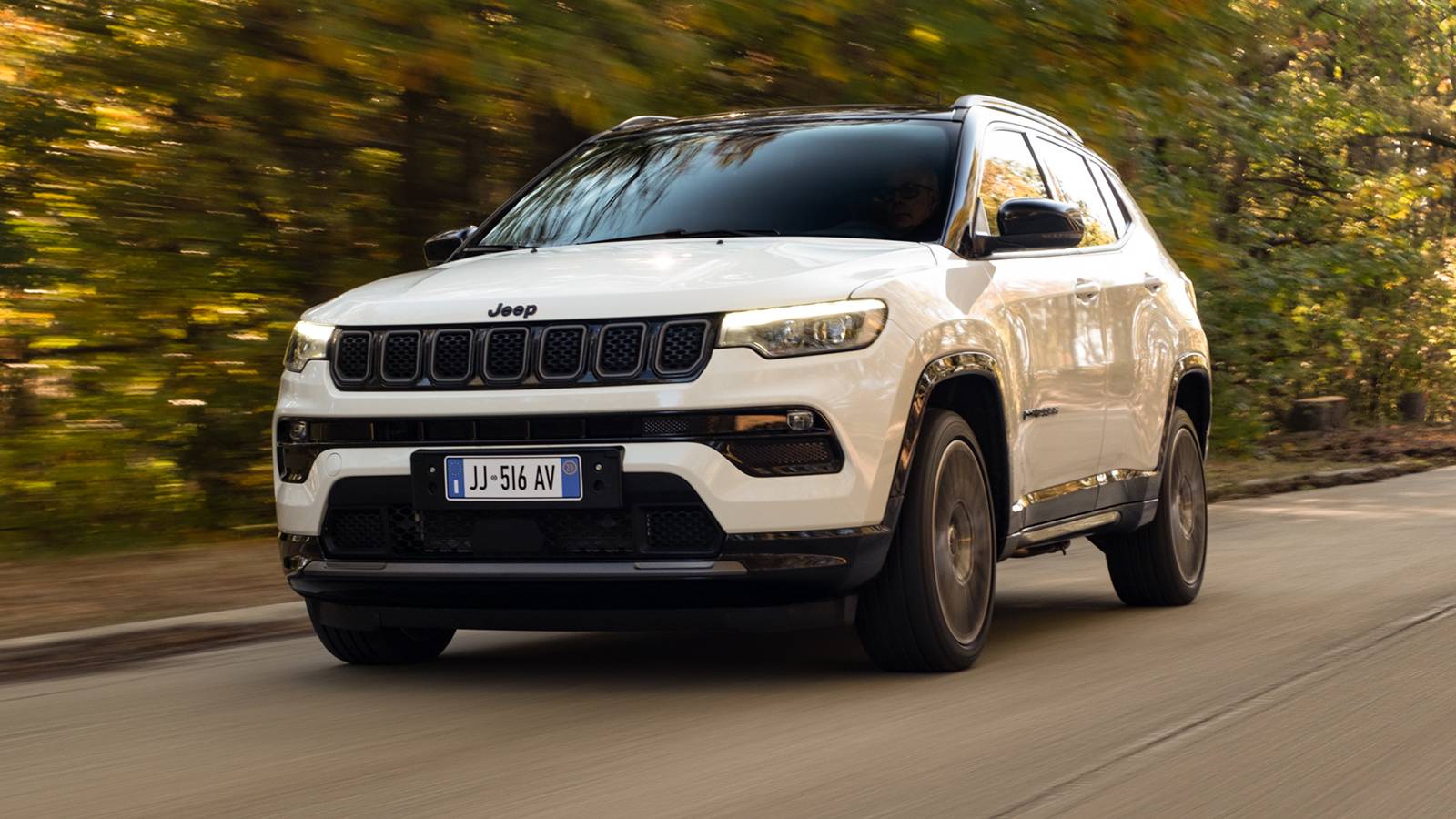 Jeep Renegade ή Compass; Πού διαφέρουν;