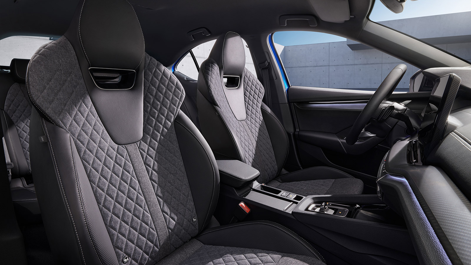 Ανανεωμένη Skoda Octavia: Με έως 265 άλογα και πιο hi-tech από ποτέ