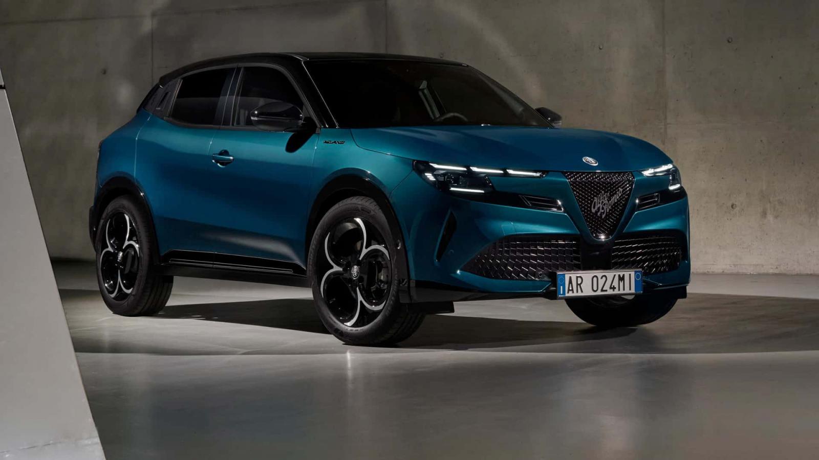 Νέα Alfa Romeo Junior