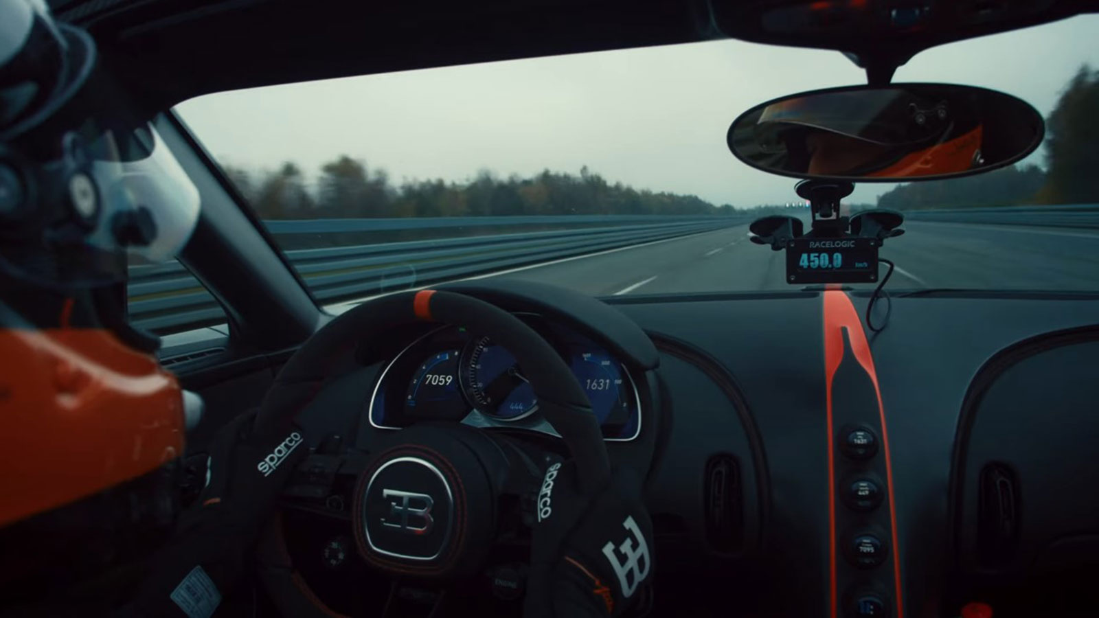 Νέο ρεκόρ ταχύτητας από τη Bugatti Mistral cabrio των 1.600 PS (+vid)