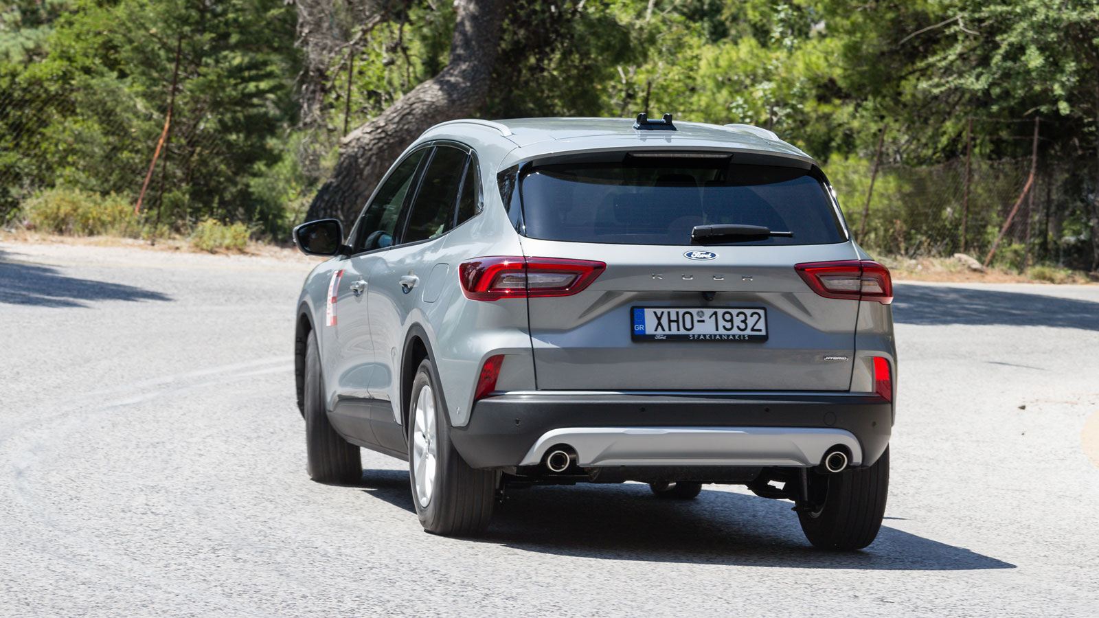 Δοκιμή: Ford Kuga Hybrid με 180 PS | «Καίει» 5 λίτρα στην πόλη