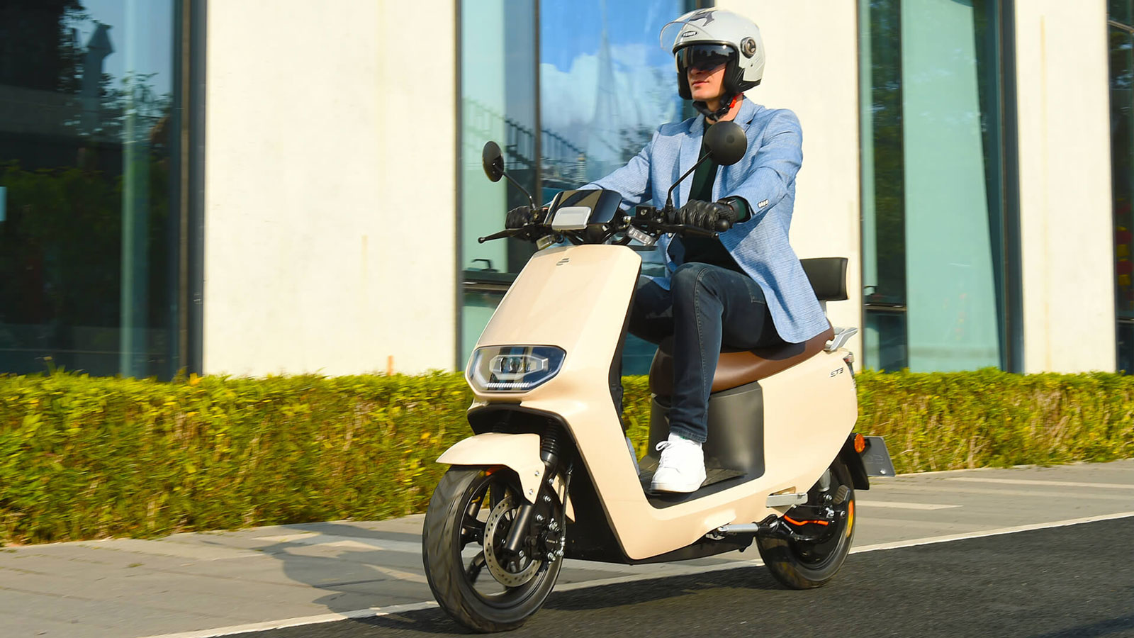 10 + 1 ηλεκτρικά scooter στα 2000 Watt από 1.285 ευρώ (με επιδότηση)