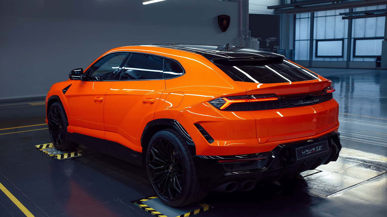 Ντεμπούτο με 800 άλογα για την Plug-in υβριδική Lamborghini Urus SE