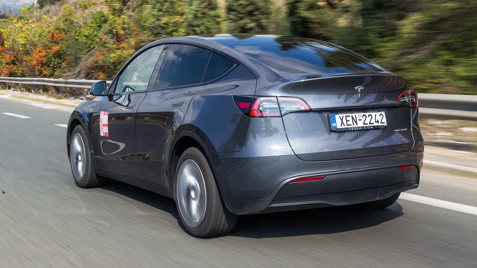 Tesla Model Y με «καπέλο» στο leasing ή το πιο ευρύχωρο Hyundai Ioniq 5 που γλιτώνεις τα μισά;
