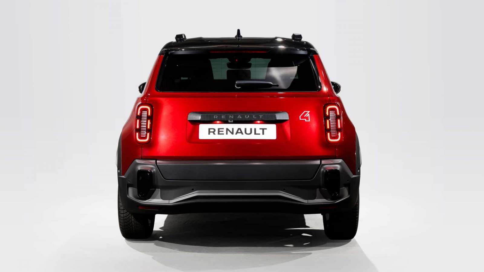 Ντεμπούτο για το νέο Renault 4 E-Tech electric με έως 150 PS