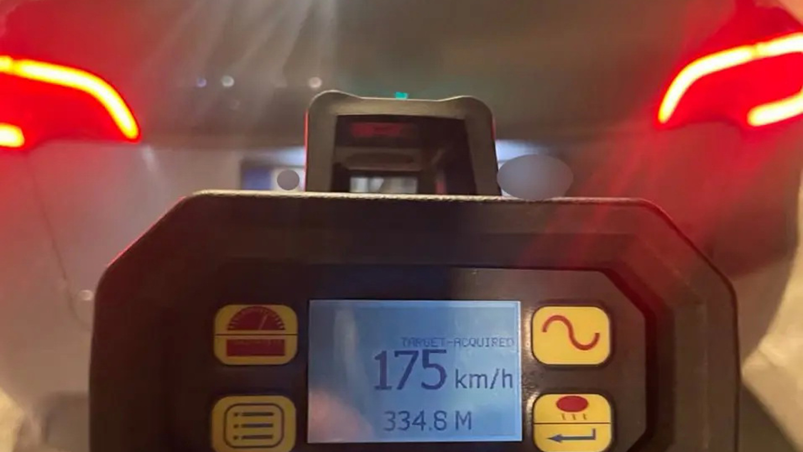 Υπερβολική ταχύτητα: Με 175 χλμ./ώρα, 3ήμερο με 269 παραβάσεις
