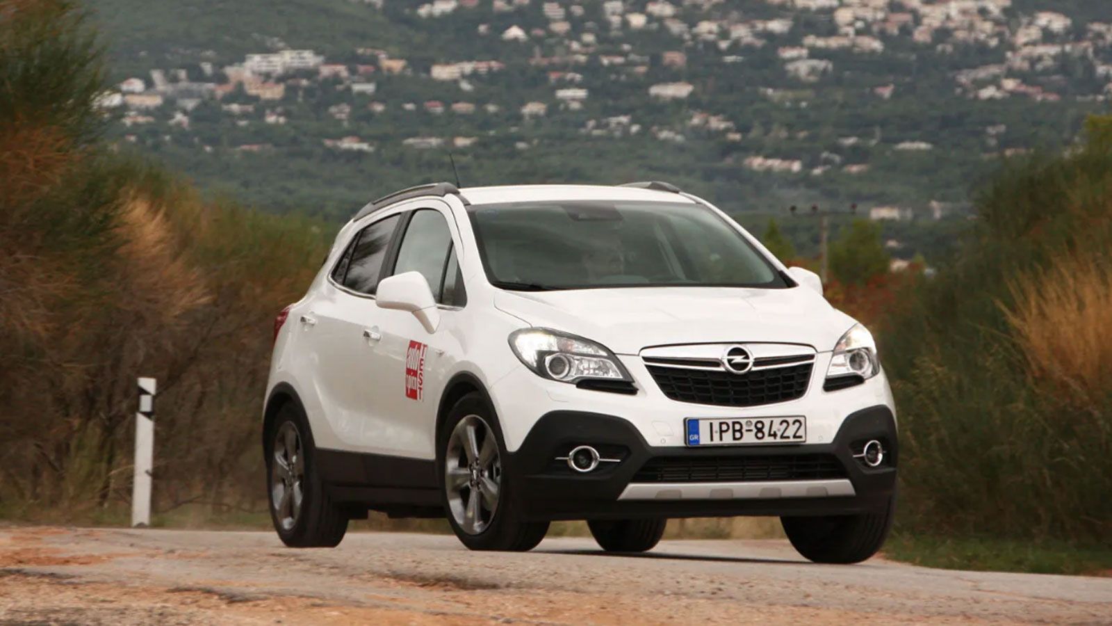 Το Opel Mokka από εμπρός, δεξιά πλευρά