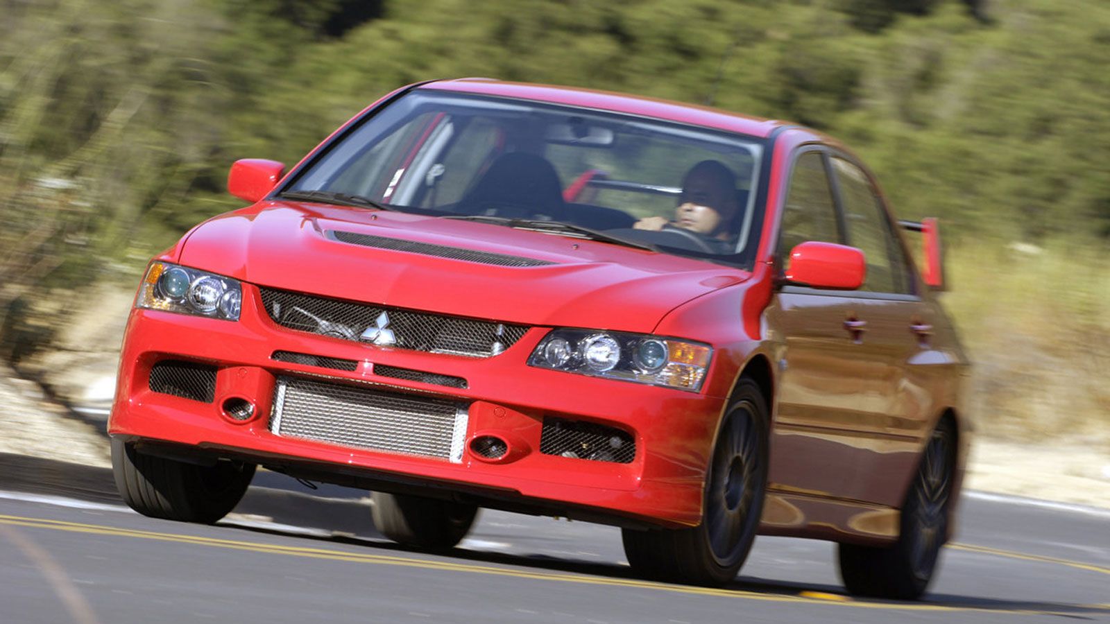 Mitsubishi Lancer Evo του '07 ή ολοκαίνουργιο Toyota GR Yaris;