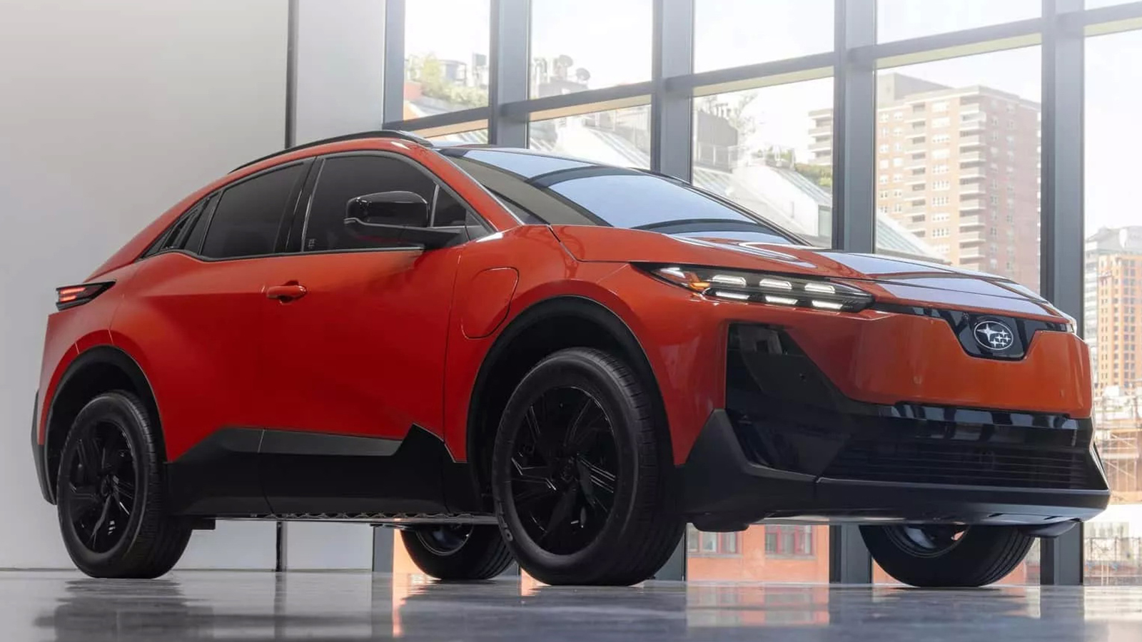 Subaru Uncharted: Νέο ηλεκτρικό SUV με σουλούπι Toyota C-HR+
