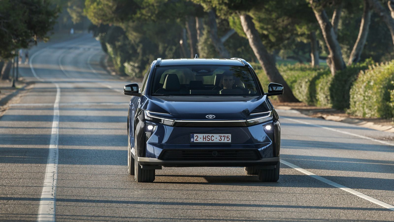 Οδηγούμε το νέο Toyota bZ4X στην Ισπανία