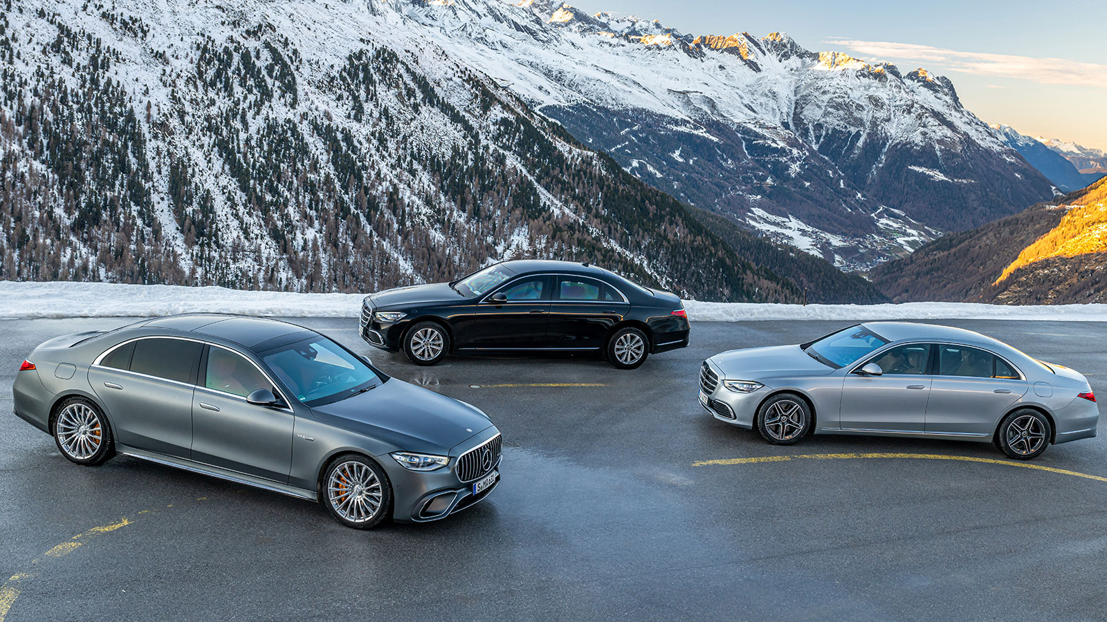 Η S-Class είναι ένα διαχρονικό σύμβολο κύρους που ορίζει την πολυτέλεια και την τεχνολογία της αυτοκίνησης.