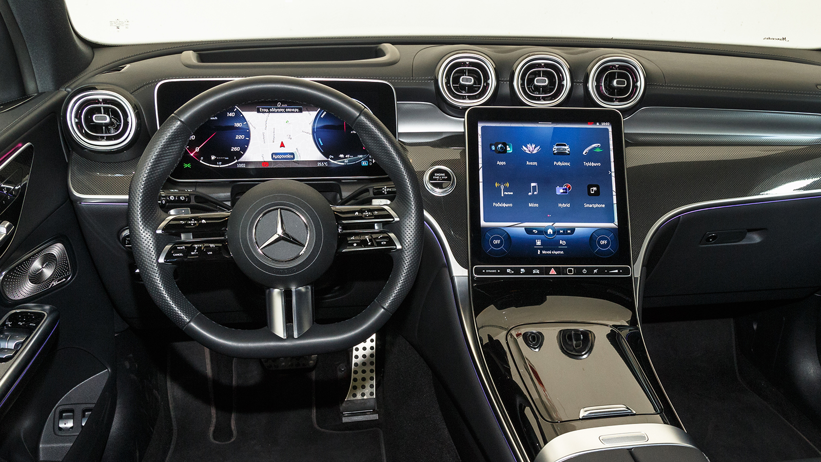 Mercedes GLC: Πολυτελές και επιβλητικό SUV, γεμάτο τεχνολογία