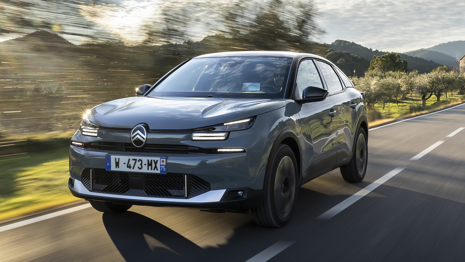 Citroen C4: Διαθέσιμο σε νέες εκδόσεις Plus Pack & Plus Tech Pack