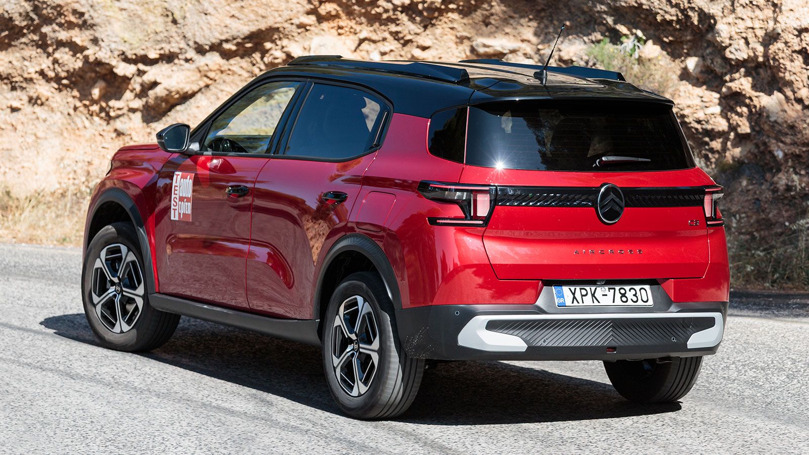 Η τιμή των 24.500 ευρώ του Citroen C3 Aircross είναι ελκυστική δεδομένου του χαρακτήρα του αλλά και του συνδυασμού ήπια υβριδικού κινητήρα 145 ίππων κ
