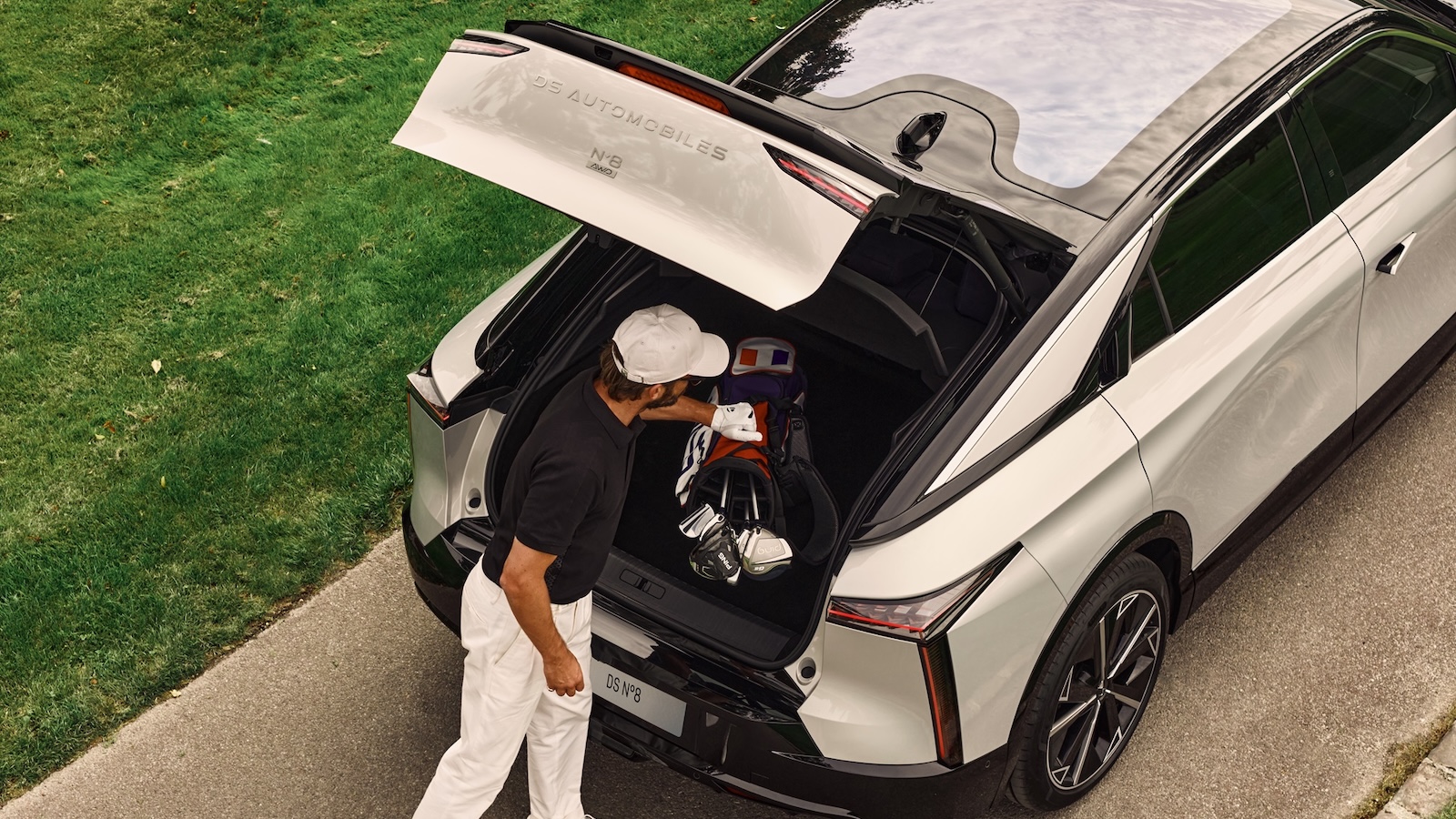 Τι σχέση έχει το νέο DS N°8 με το... golf;