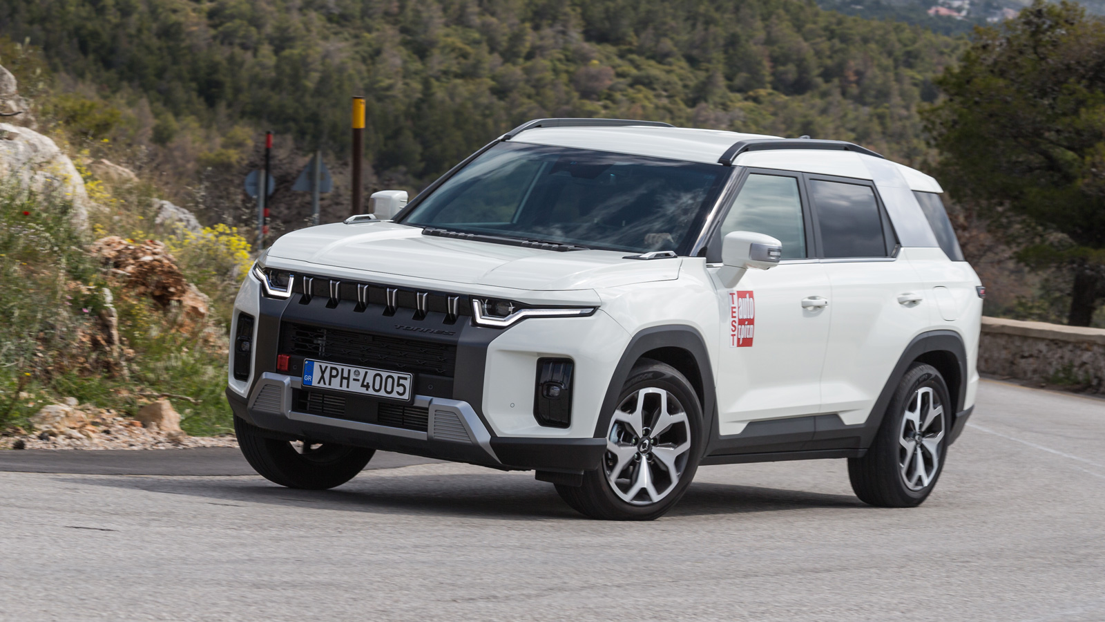 KGM Torres σε βενζίνη ή ηλεκτρικό; 