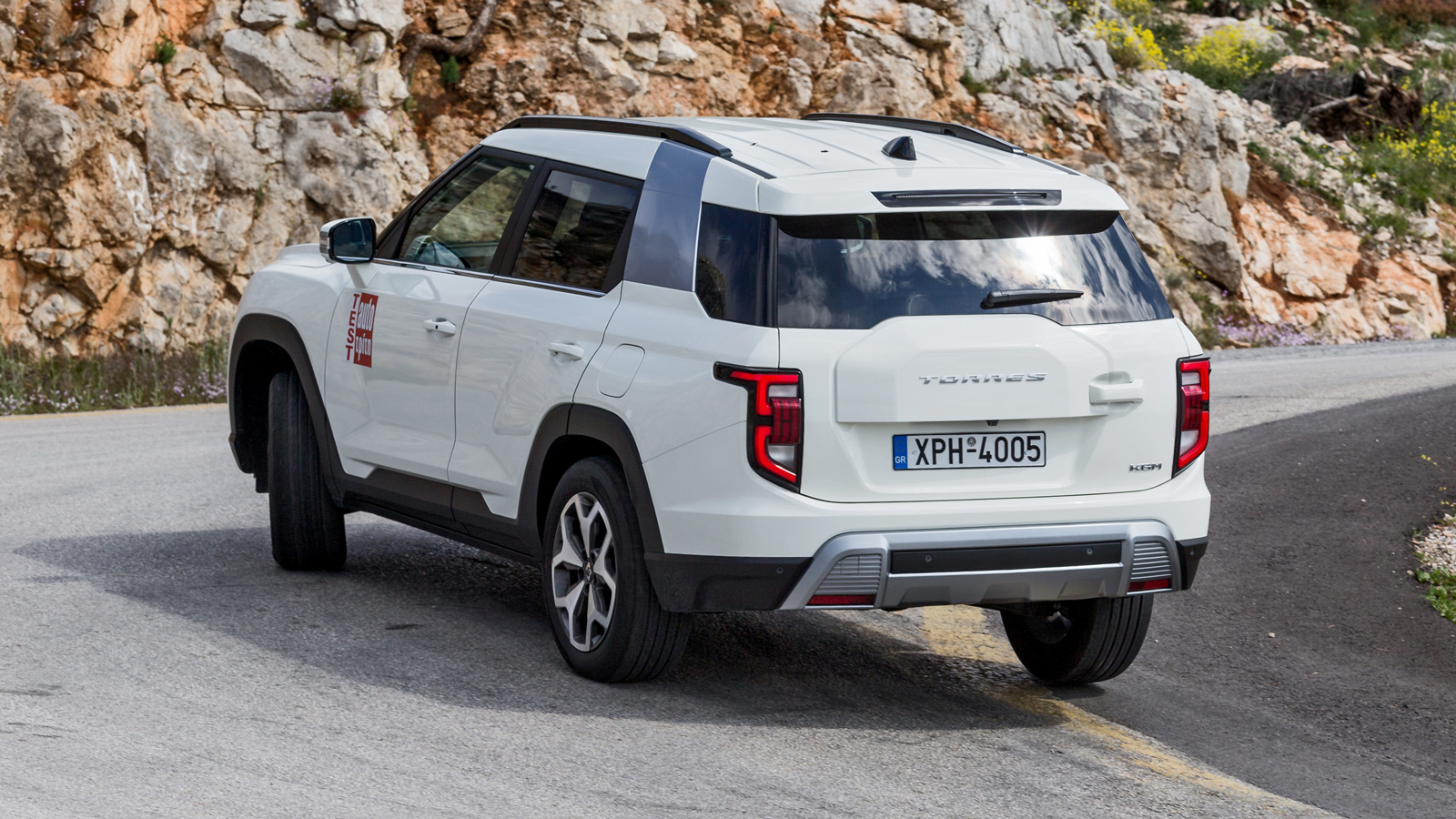 KGM Torres σε βενζίνη ή ηλεκτρικό; 