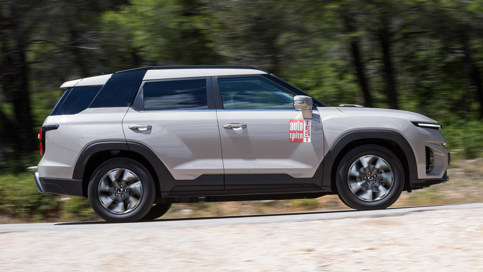 KGM Torres σε βενζίνη ή ηλεκτρικό; 