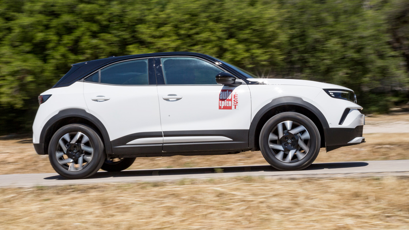 To Opel Mokka με τα 136 άλογα είναι το πιο γρήγορο μικρό SUV στο προσπέρασμα με χειροκίνητο κιβώτιο. Και μάλιστα η κατανάλωση παραμένει κάτω από τα 7 