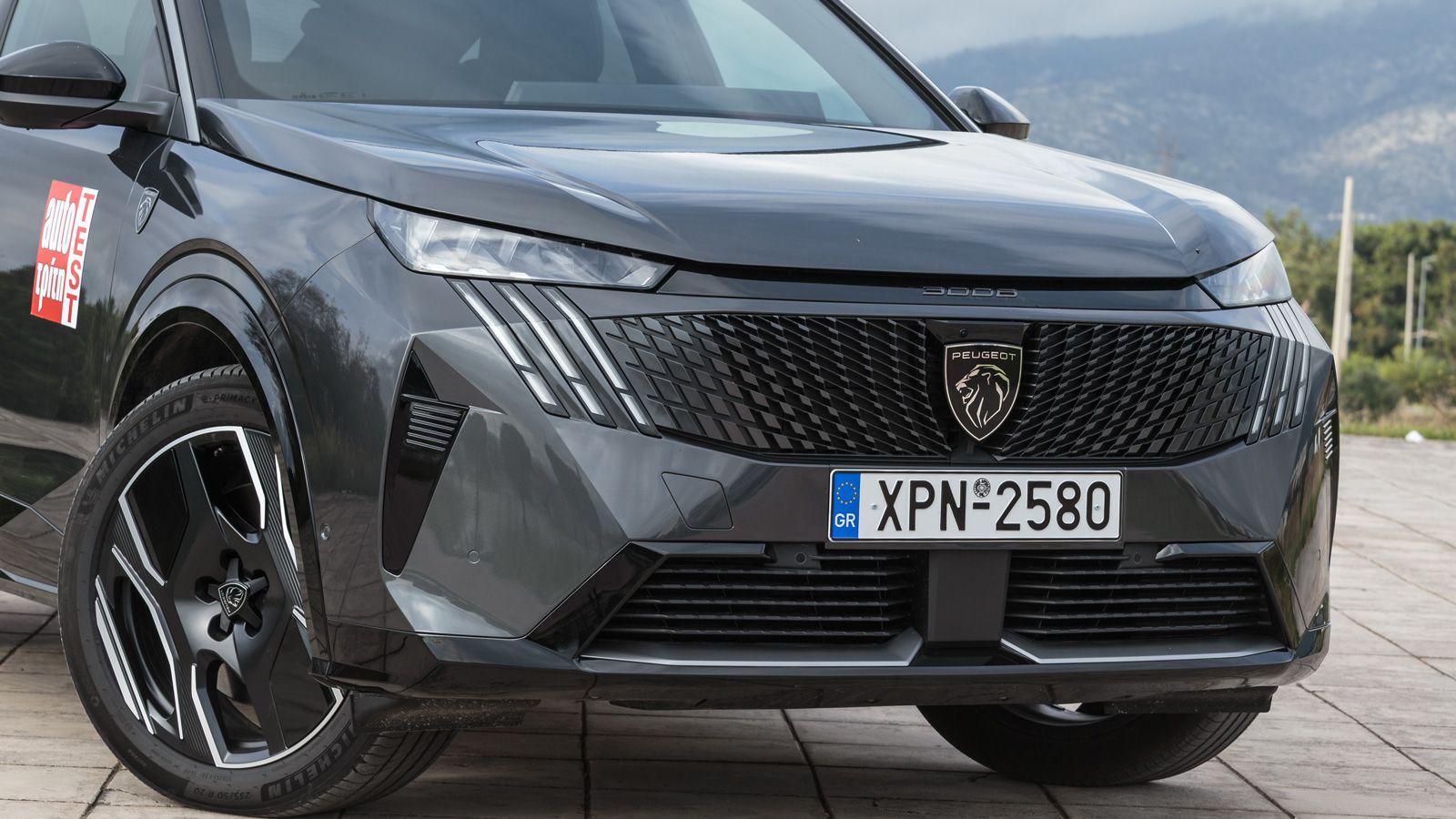Δοκιμή Peugeot e-3008 Dual Motor - Mε τετρακίνηση και «δυνατές» επιδόσεις