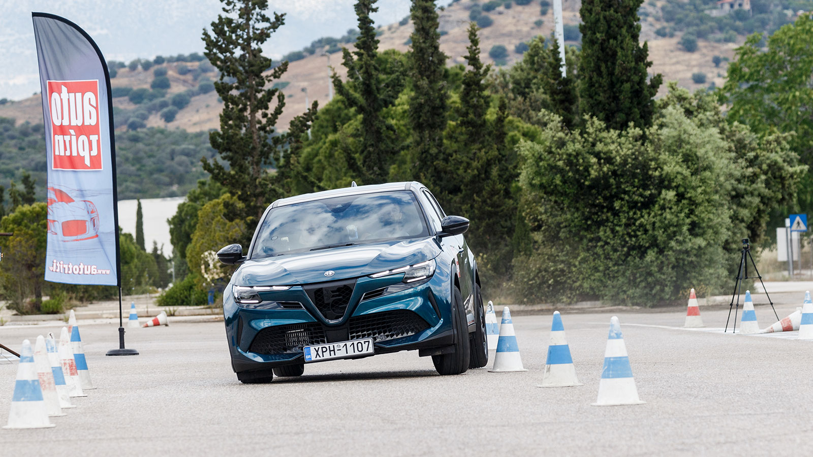 Elk Test στην Alfa Romeo Junior: Νέο ρεκόρ και από τη «μικρή» Alfa μετά την Tonale