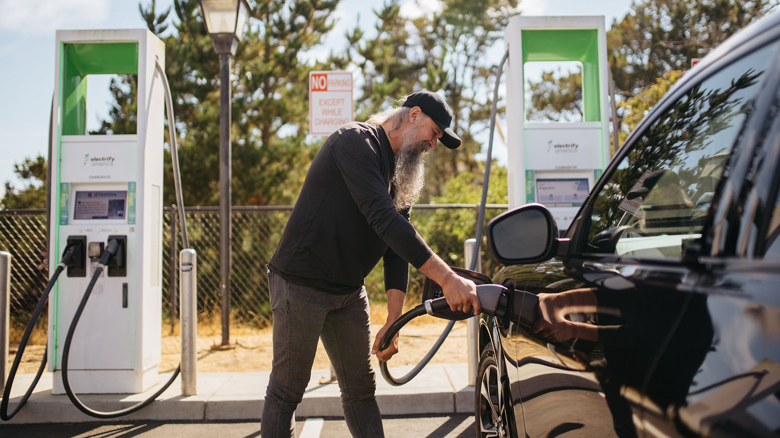 Έχει κάνει 405.000 χλμ. με Ford Mustang Mach-E και συνεχίζει