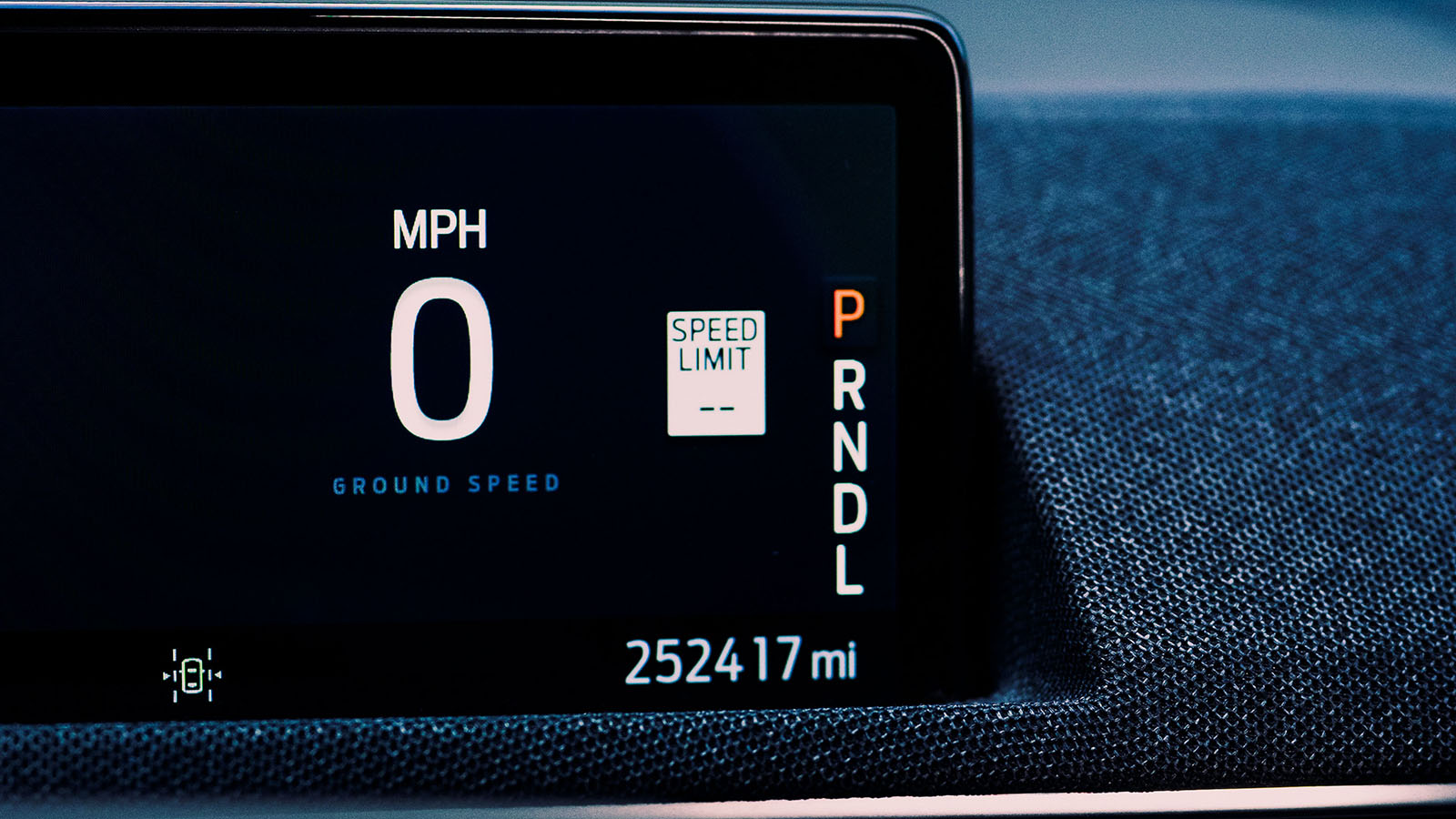 Έχει κάνει 405.000 χλμ. με Ford Mustang Mach-E και συνεχίζει