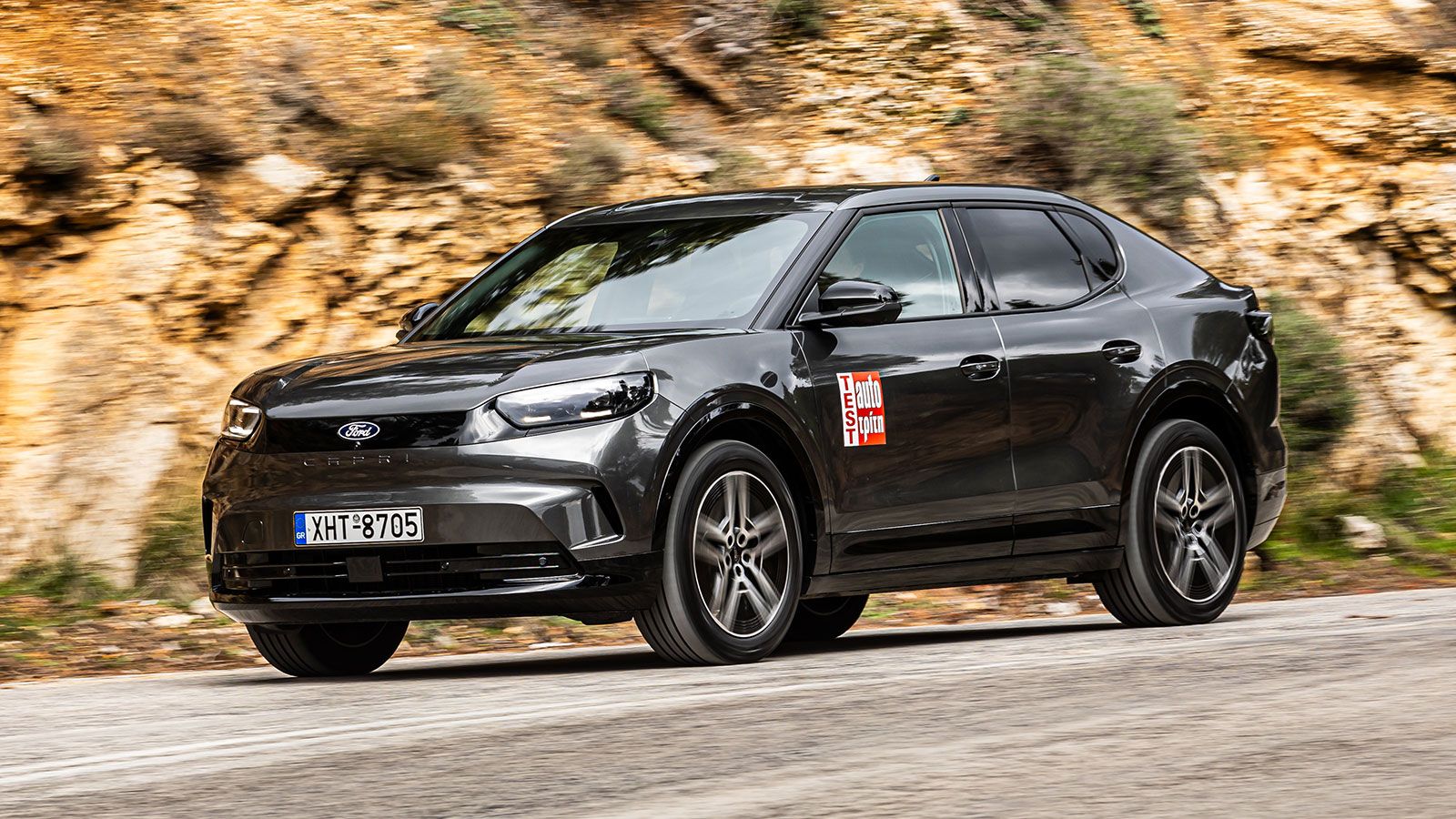 Μπροστινή φωτογραφία Ford Capri