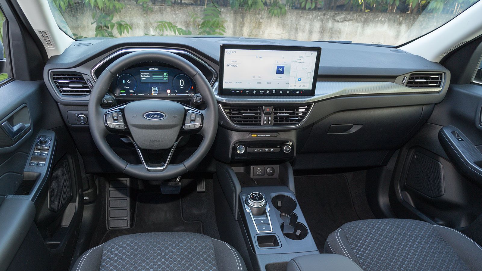 Εσωτερικό Ford Kuga Hybrid FHEV