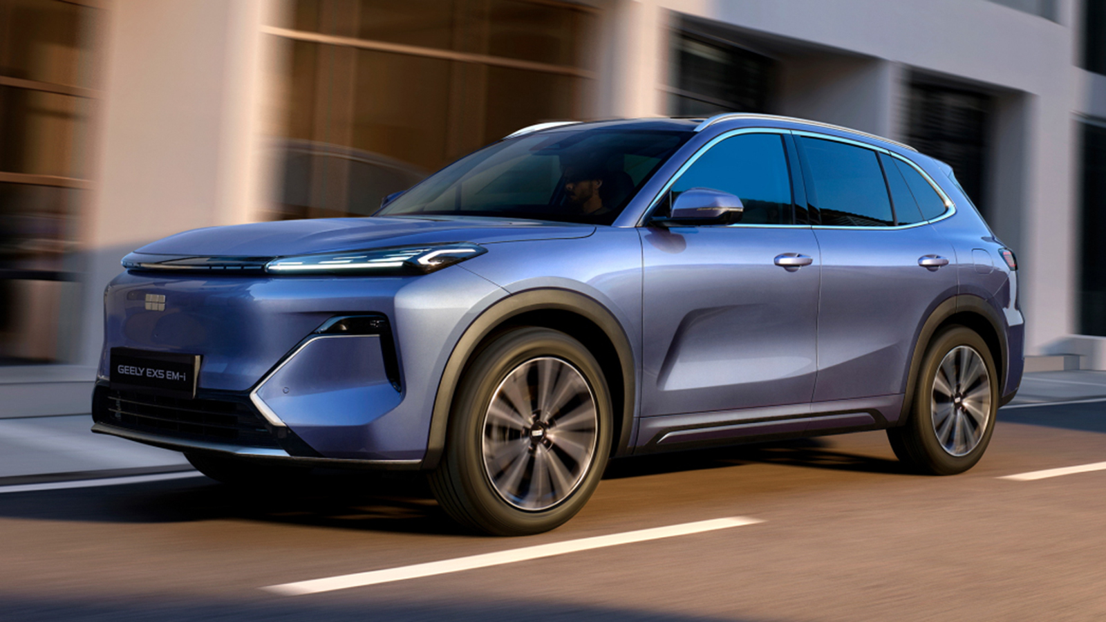 Νέο Geely EX5 EM-i: Το πρώτο Plug-in υβριδικό SUV της μάρκας