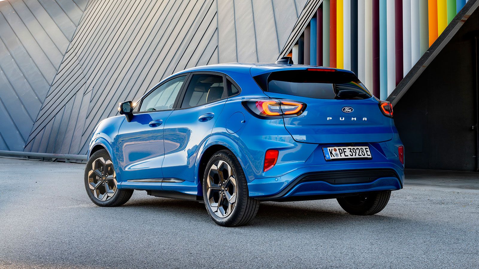 Στατική φωτογραφία πίσω μέρους Ford Puma Gen-E.