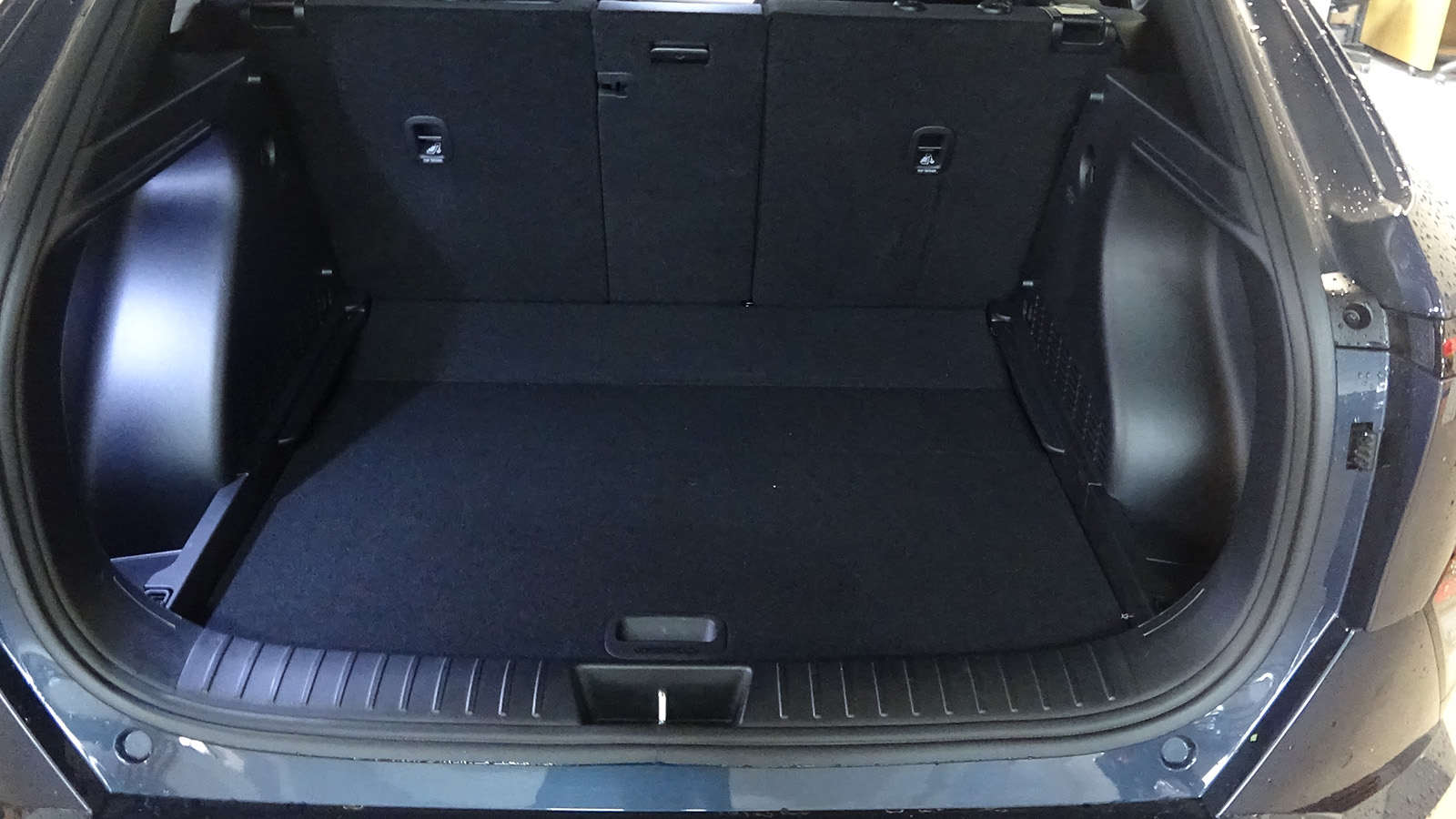 Πόσο μεγάλο είναι το πορτ-μπαγκάζ του Hyundai Kona Hybrid; 