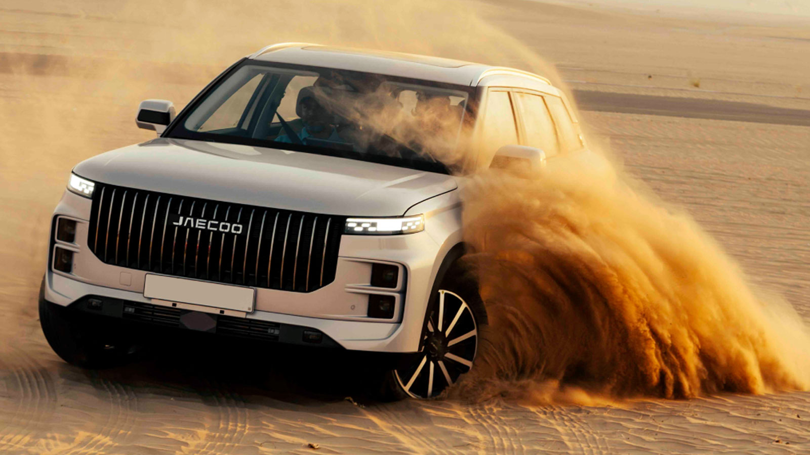 J7: Μικρομεσαίο Plug-in υβριδικό SUV με 204 άλογα