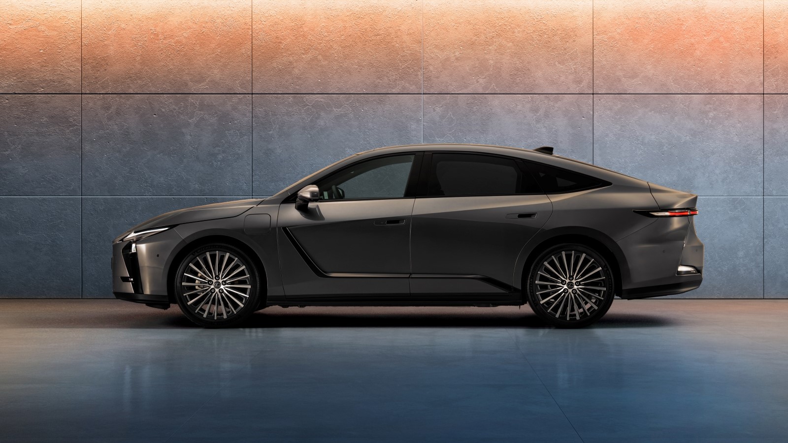 Αποκαλύφθηκε το νέο Lexus ES