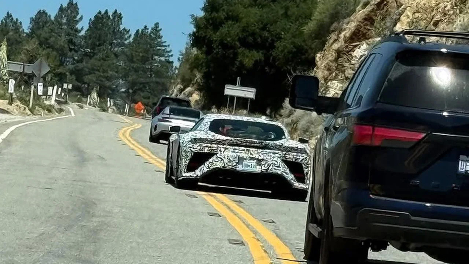 Lexus LFR: Εντοπίστηκε στο δρόμο το νέο supercar 