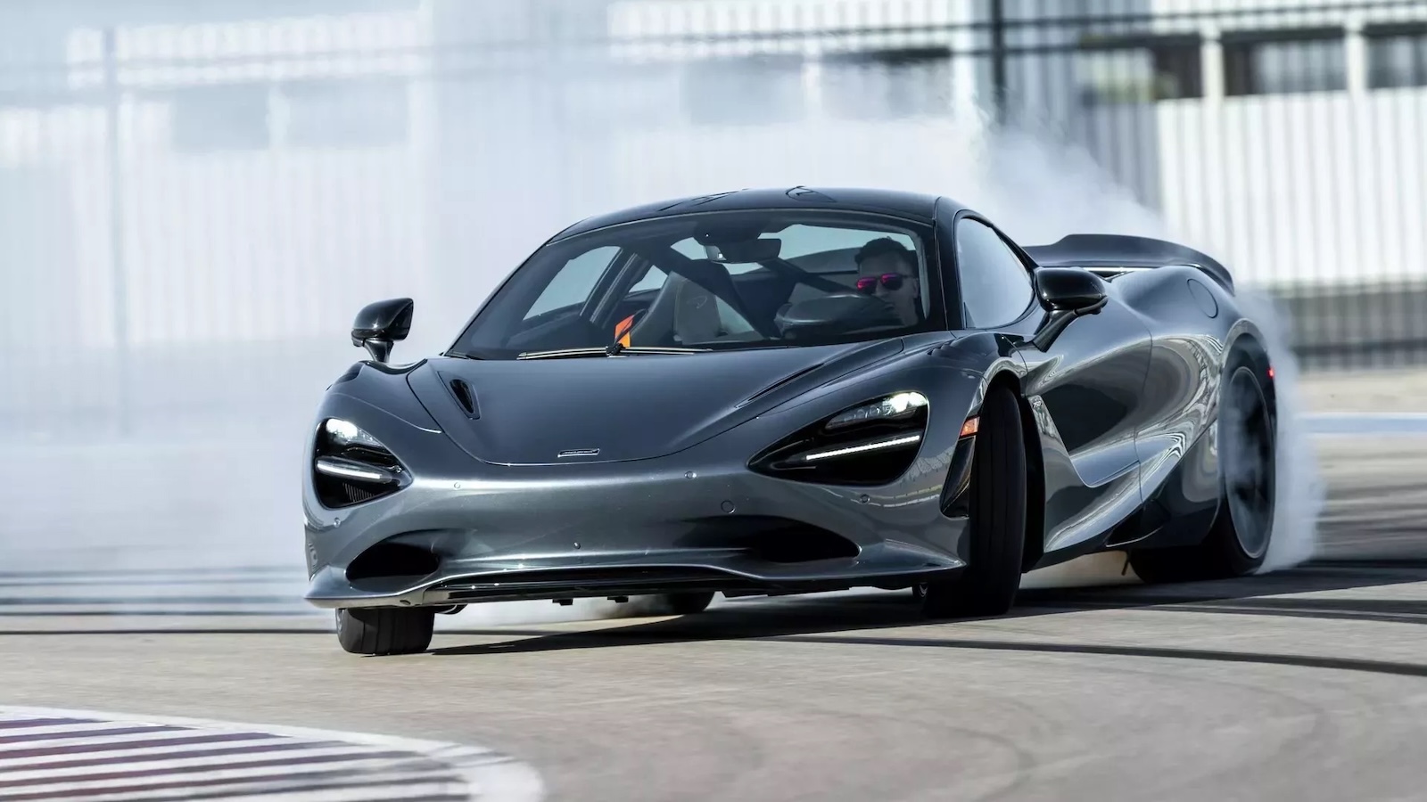 McLaren: Το πρώτο ηλεκτρικό υπεραυτοκίνητο ίσως μείνει μόνο στην Κίνα