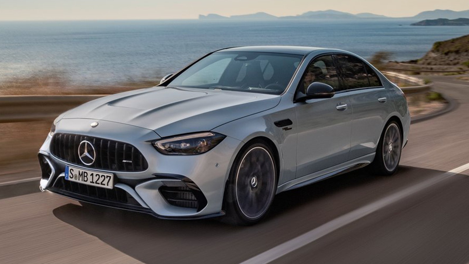 Χωρίς το 2λιτρο τετρακύλινδρο μοτέρ η επόμενη Mercedes-AMG C 63