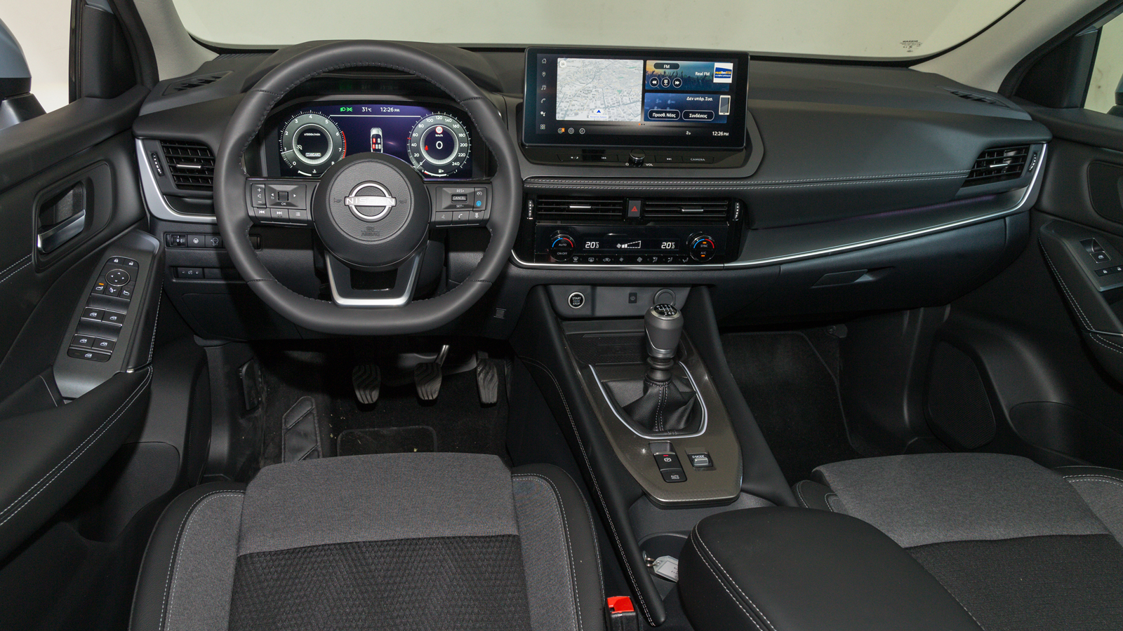 Η πιο value for money έκδοση ανάμεσα στις 26 διαθέσιμες του Nissan Qashqai, είναι η βασική Unique με τον 1,3 λτ. κινητήρα των 140 ίππων και χειροκίνητ