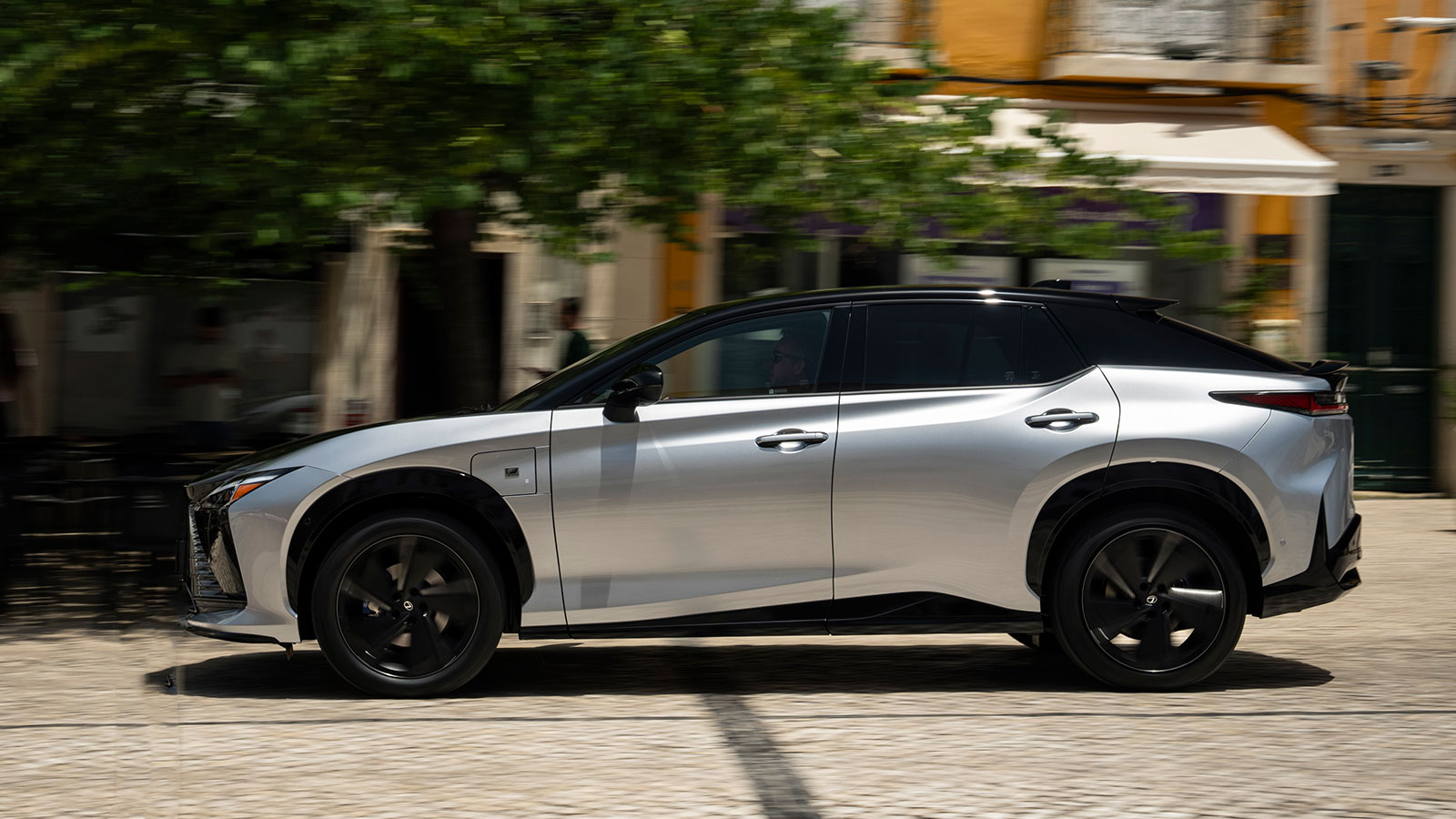 Αποστολή στην Πορτογαλία: Νέο Lexus RZ με τιμόνι... playstation