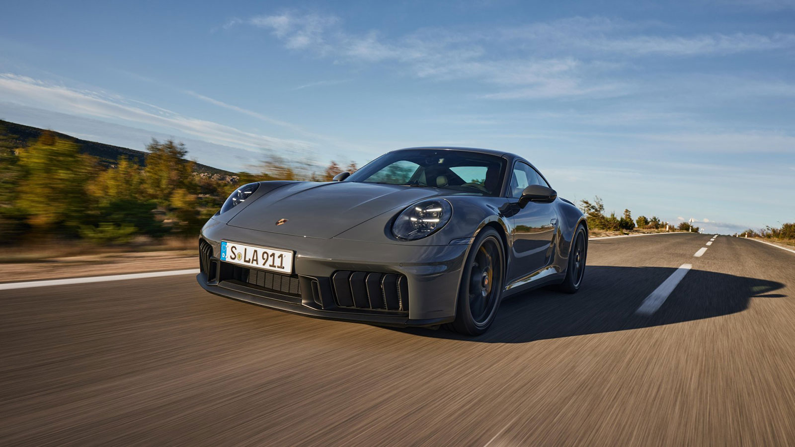 Η Porsche θα λανσάρει την πρώτη υβριδική 911 Turbo S