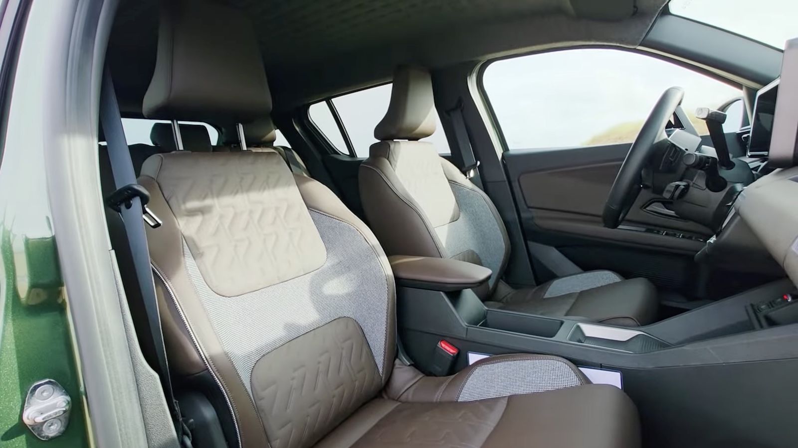 Renault 4 Savane 4x4: Το ηλεκτρικό crossover πλησιάζει στην παραγωγή