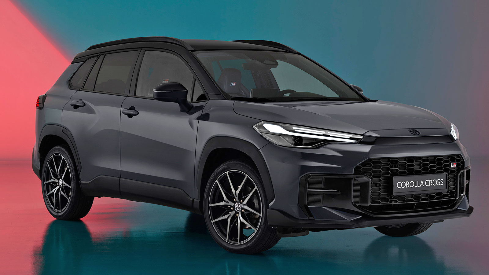 Ανανεωμένη και με έκδοση GR Sport η Toyota Corolla Cross