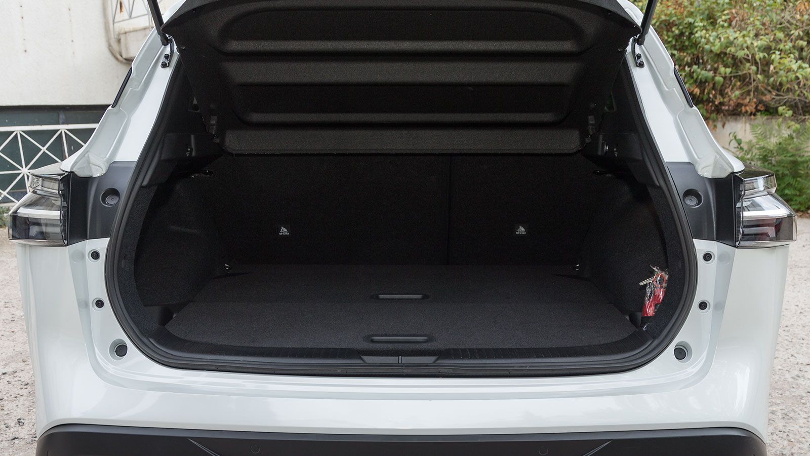 Η χωρητικότητα του πορτ-μπαγκάζ φτάνει τα καλά 504 λτ..