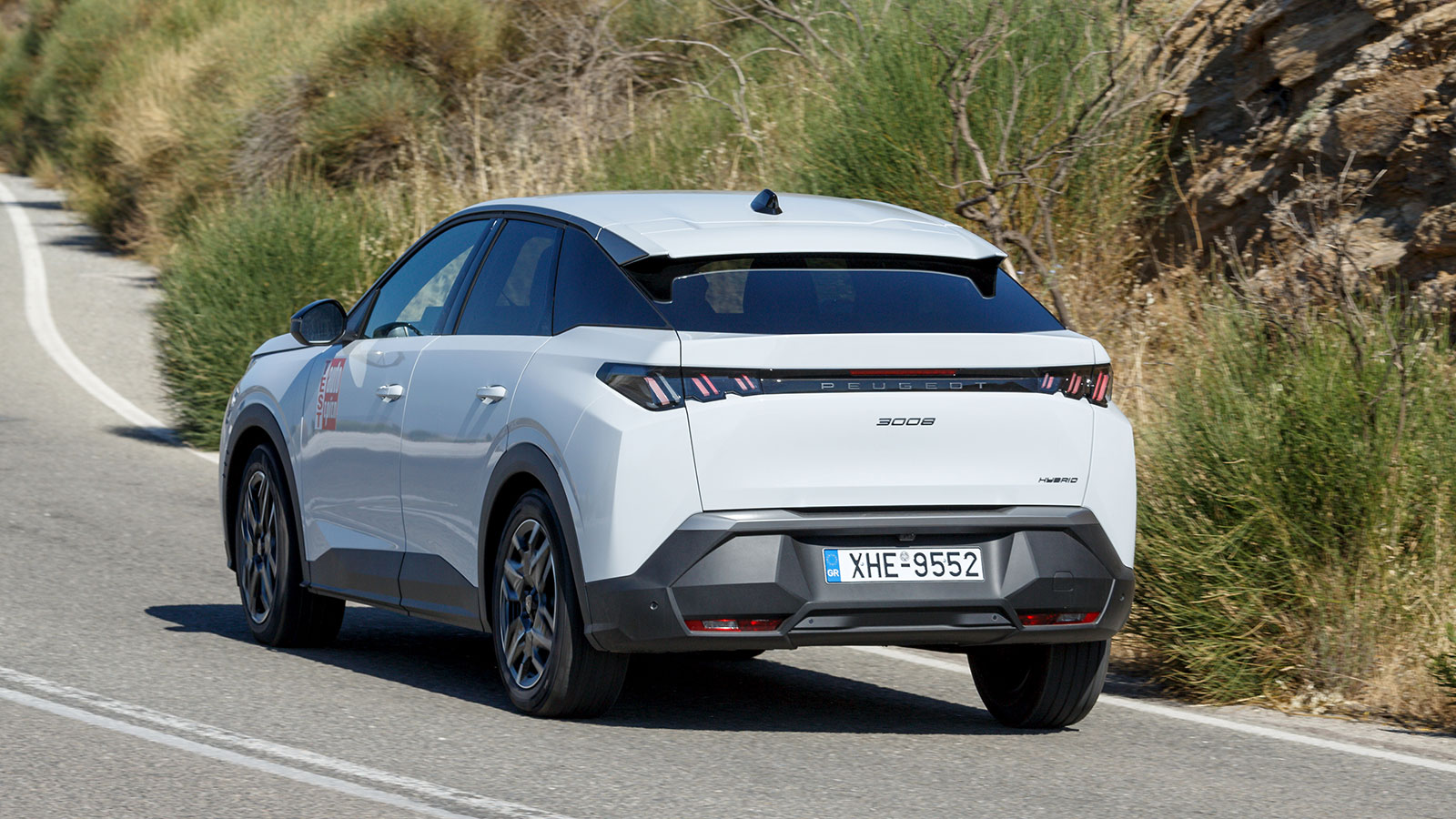 Τα υψηλά επίπεδα άνεσης στους επιβάτες και η ευκολία οδήγησης χαρακτηρίζουν το Peugeot 3008.