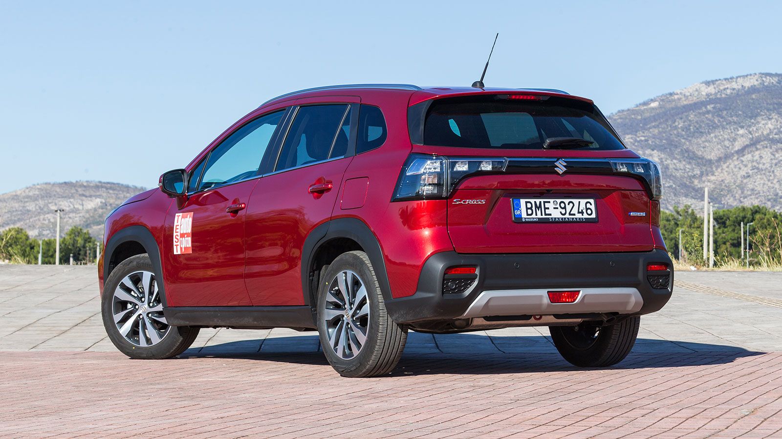 Δοκιμάζουμε το ήπια υβριδικό Suzuki S-Cross των 110 ίππων