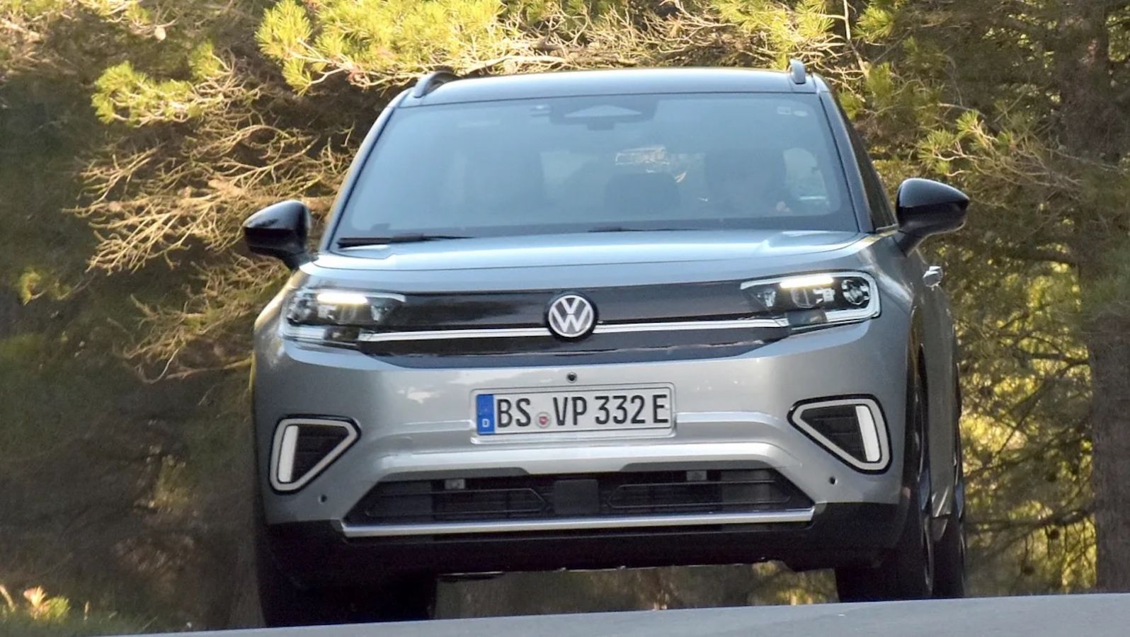 Διαρροή εικόνων του νέου μικρού SUV της Volkswagen: VW ID. Cross