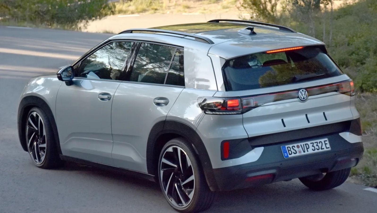 Διαρροή εικόνων του νέου μικρού SUV της Volkswagen: VW ID. Cross