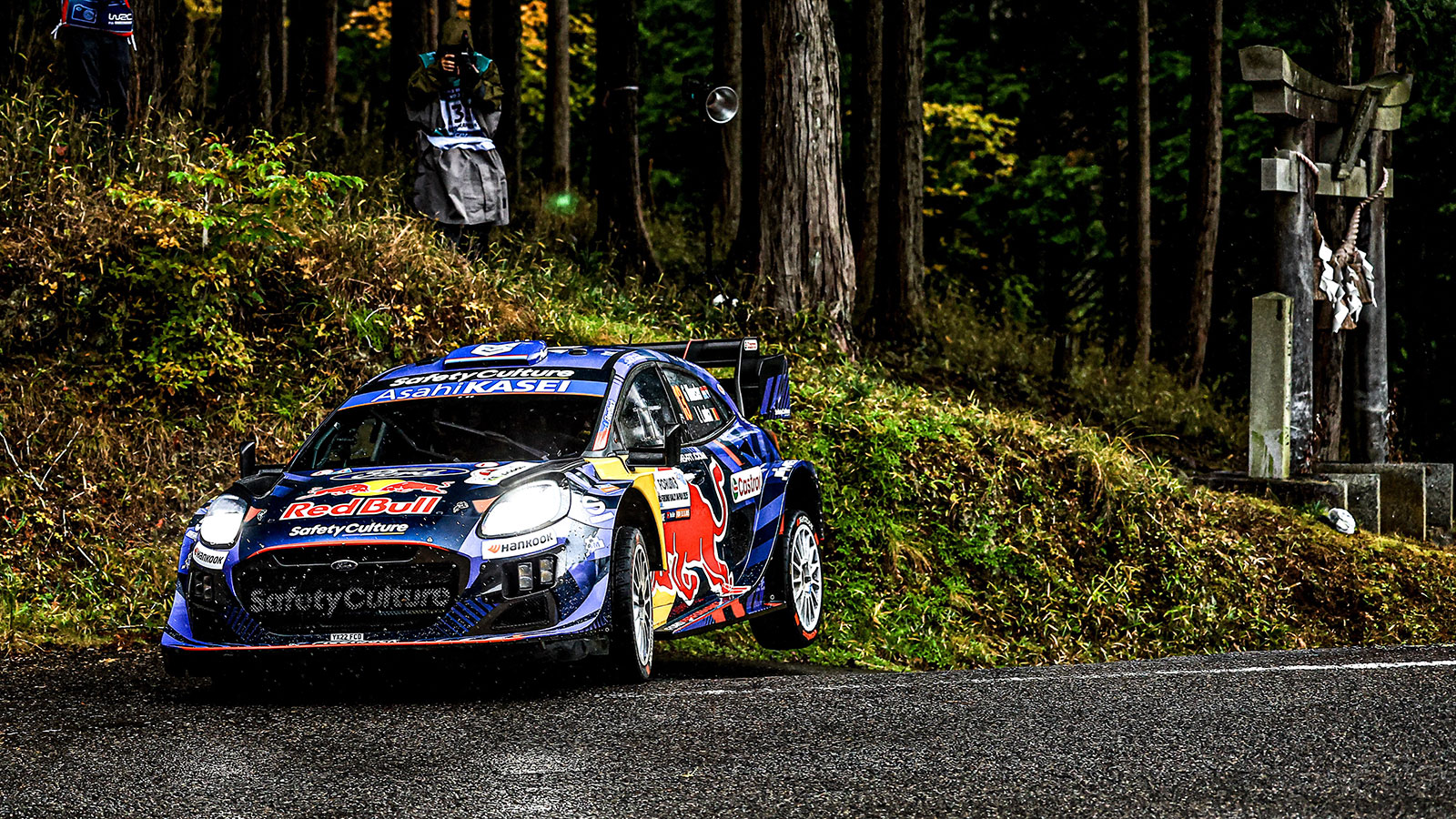 WRC Rally Ιαπωνίας 2025: Νίκη για Ogier - 1-2-3 στο podium για την Toyota