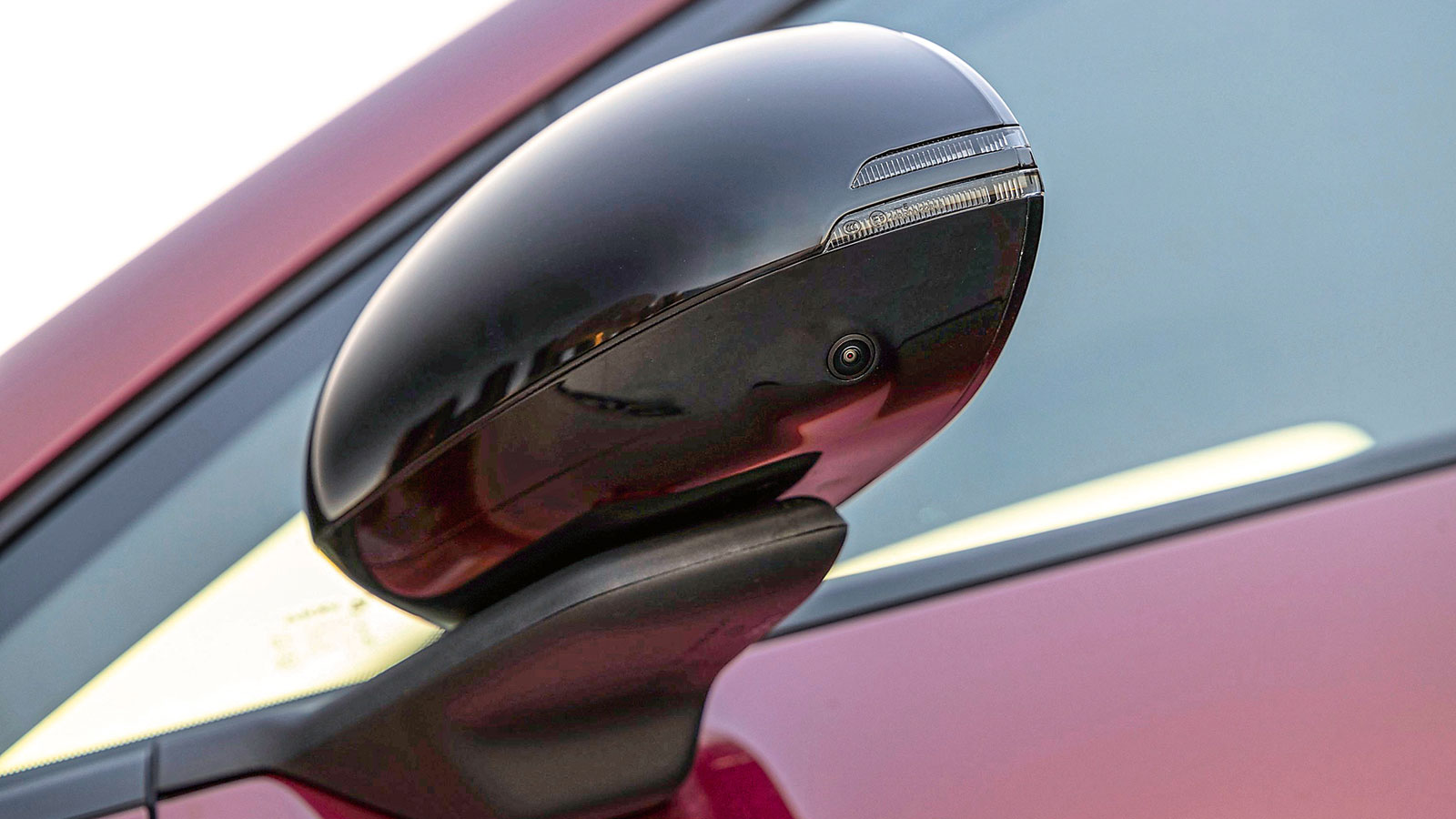Οδηγούμε: GAC Aion UT - Ηλεκτρικό hatchback με καλή τιμή